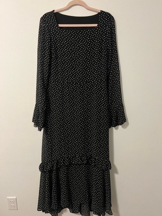SHEIN Dresses & Skirts - Black Polka Dot Long Sleeve Midi Dress